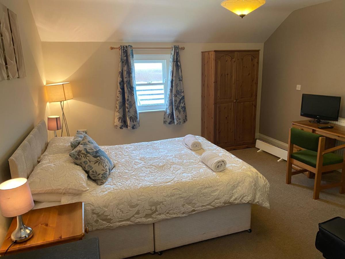 The Duke Of Edinburgh Inn Newgale Esterno foto