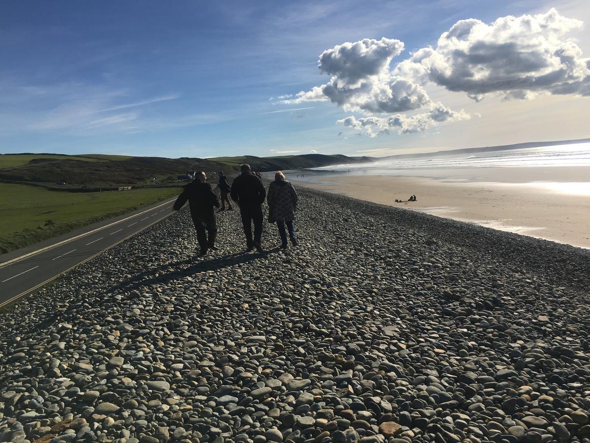 The Duke Of Edinburgh Inn Newgale Esterno foto