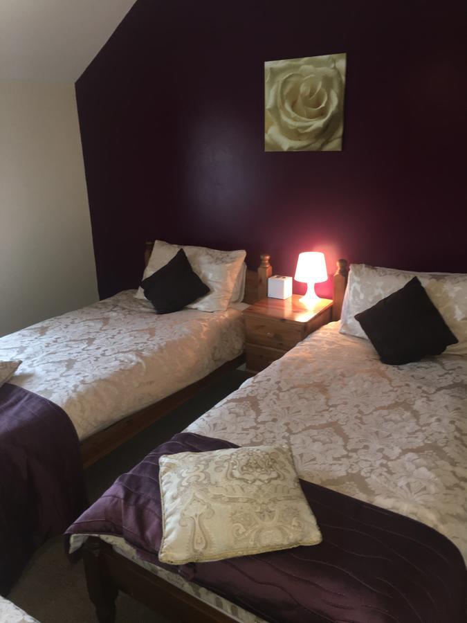 The Duke Of Edinburgh Inn Newgale Esterno foto