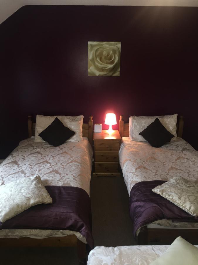 The Duke Of Edinburgh Inn Newgale Esterno foto